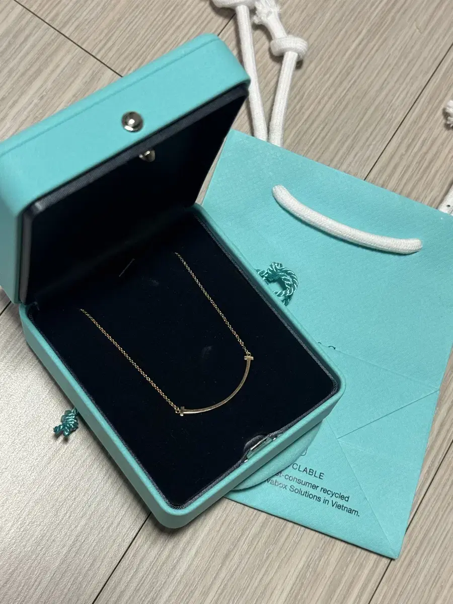 Tiffany & Co. Smile Necklace Very little wear and tear