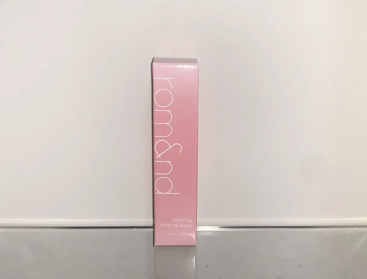 L'Oreal Glossier Melting Balm 12 Balm Unsealed