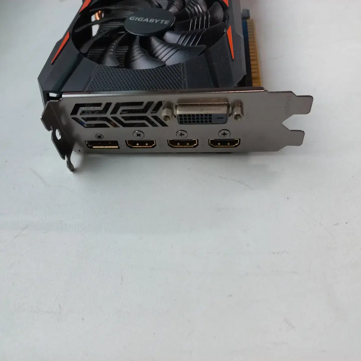 기가바이트 지포스 GTX1050 D5 2GB