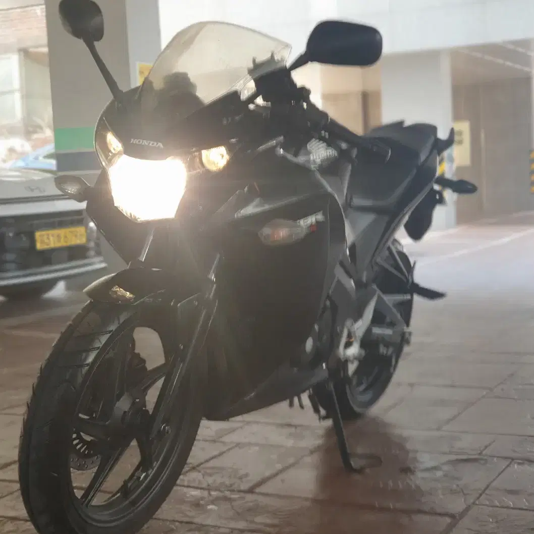 [혼다] CBR125 15년형 2만KM  깔끔한흑마차량 판매합니다