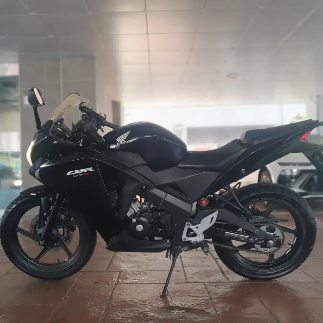 [혼다] CBR125 15년형 2만KM  깔끔한흑마차량 판매합니다