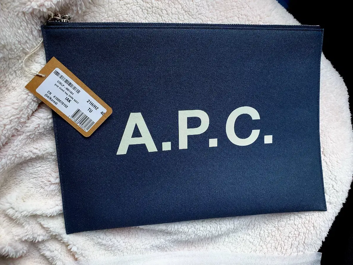 새상품 A.P.C 클러치백  남녀공용