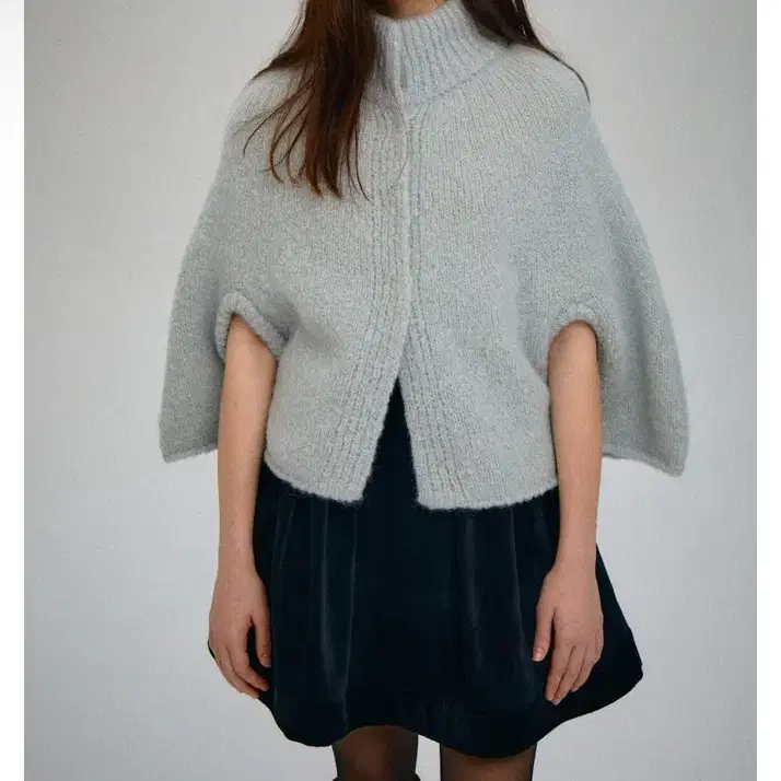 파르뱅 SANTA WOOL CAPE_ICE BLUE