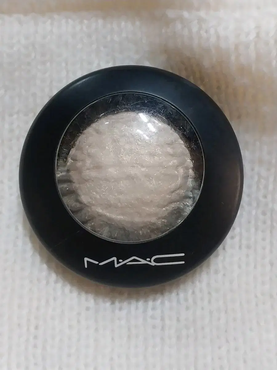 MAC - 미네랄라이즈 아이섀도우