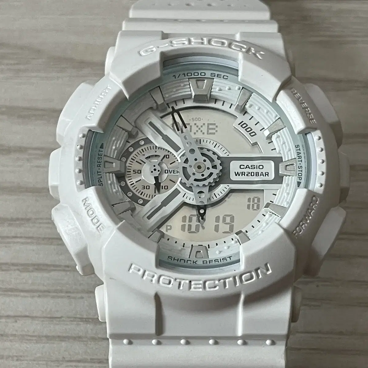 (지샥 브랜드 판매) G-SHOCK 빅페이스 화이트