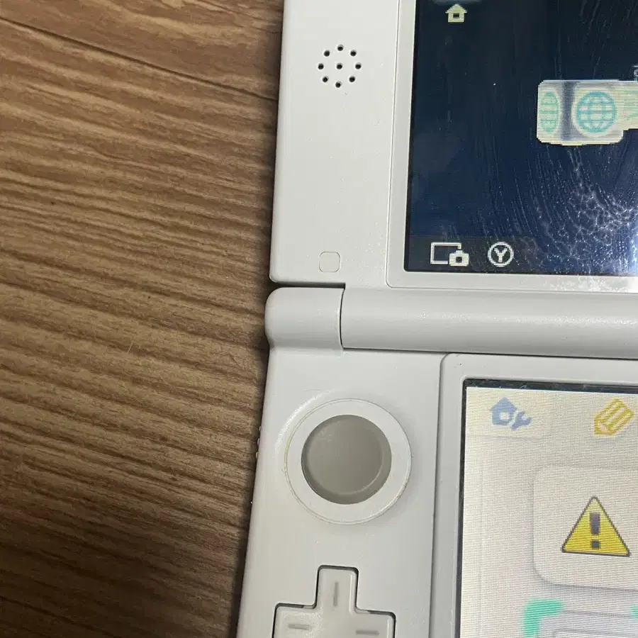 닌텐도3ds xl 화이트 색상