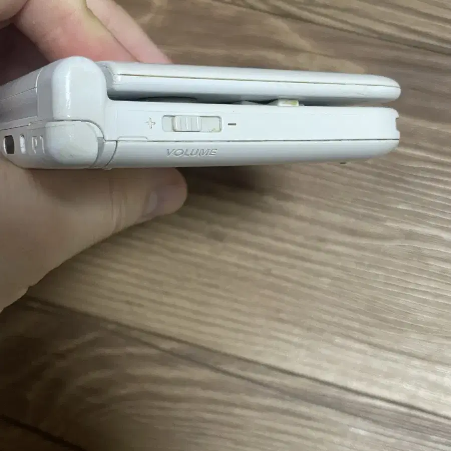 닌텐도3ds xl 화이트 색상