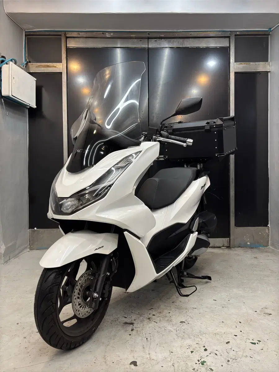 신차보증O 24년식 pcx125abs 3천km 신차급 풀옵션