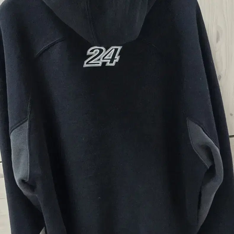 슈프림 디비전후드 24FW (XL)