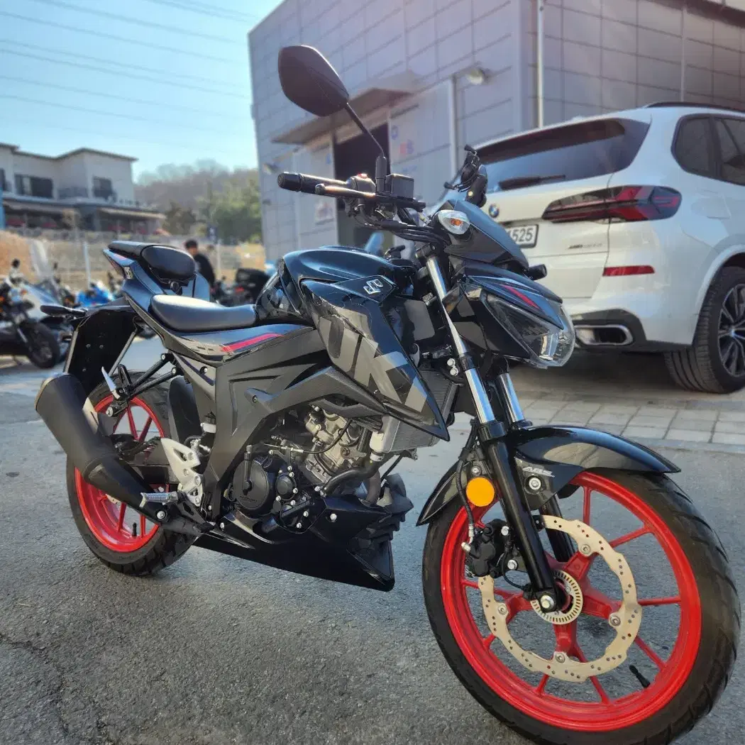 gsxs125 20년형 6천키로 블랙박스,신차급컨디션,깔끔한셋팅,점검완료