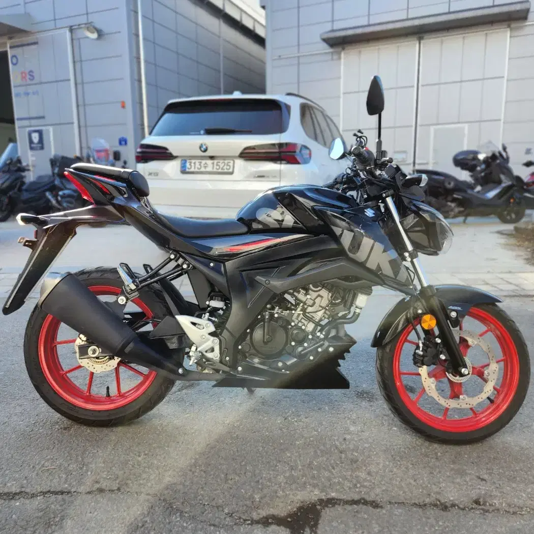 gsxs125 20년형 6천키로 블랙박스,신차급컨디션,깔끔한셋팅,점검완료