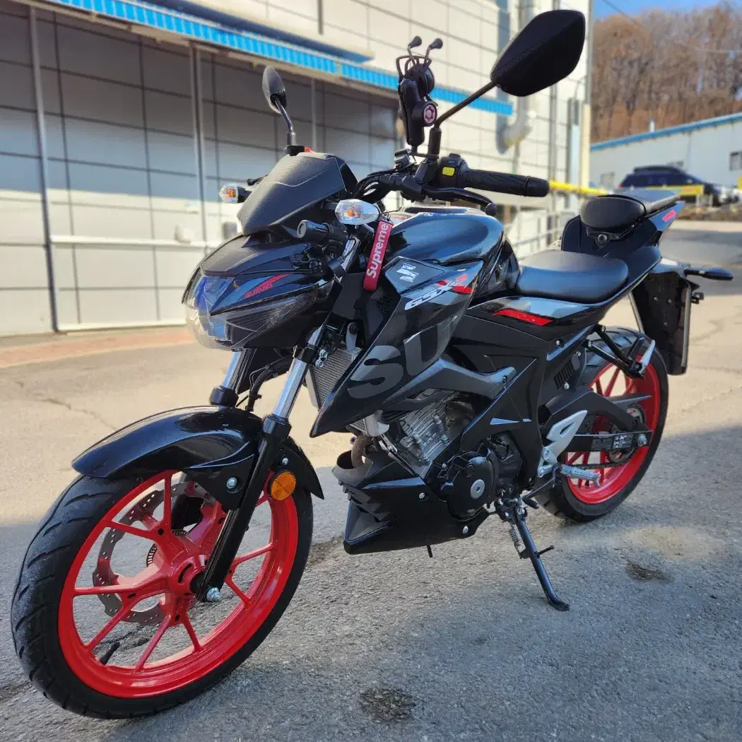 gsxs125 20년형 6천키로 블랙박스,신차급컨디션,깔끔한셋팅,점검완료