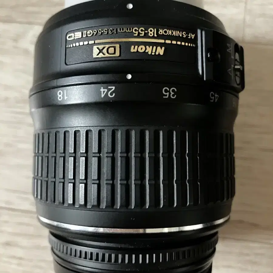 니콘 D40 바디 + 18-55mm 렌즈