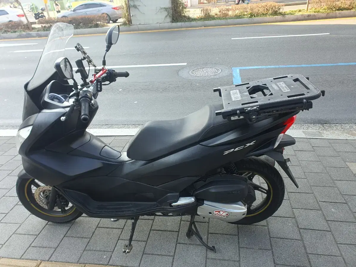 pcx  17년식팝니다