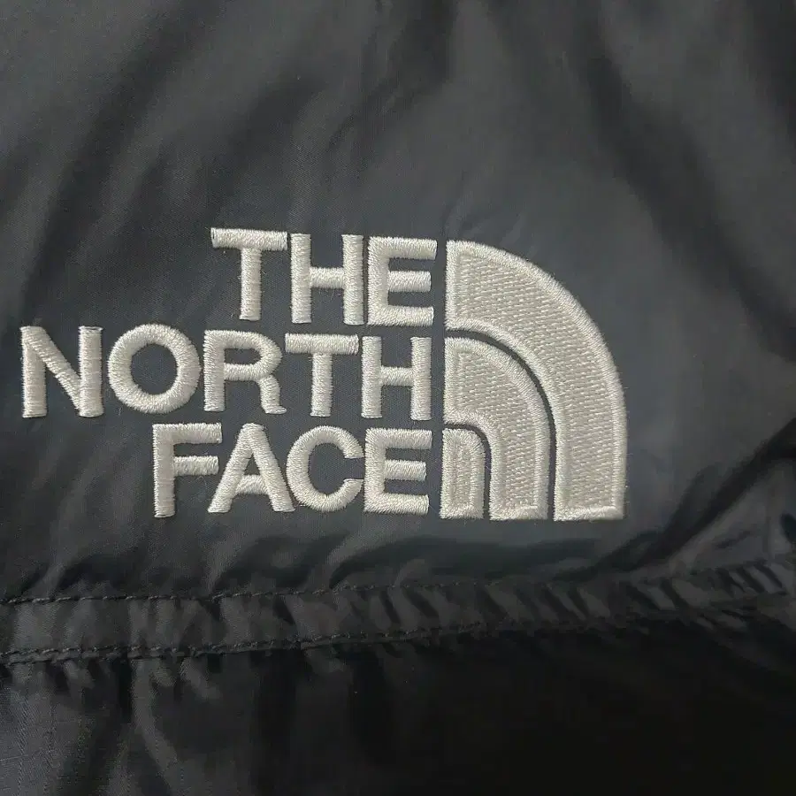 노스페이스 1996 레트로 눕시 다운 자켓 리사이클 TNF 블랙