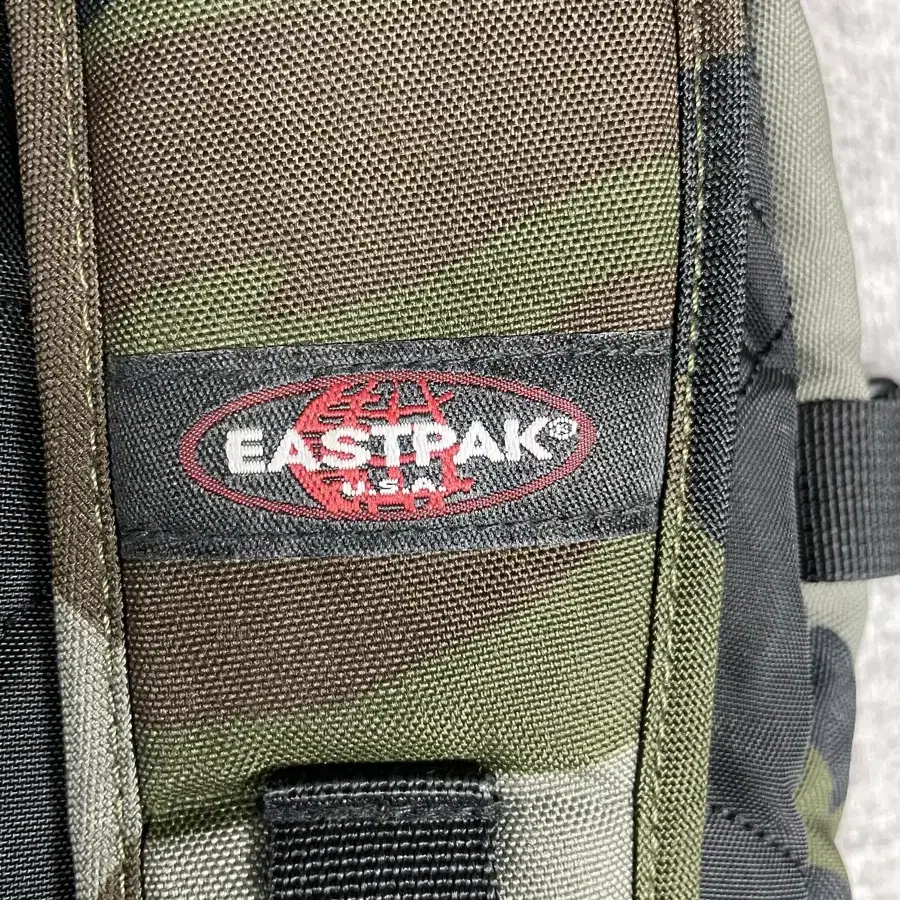 90s EASTPAK 카모플라쥬