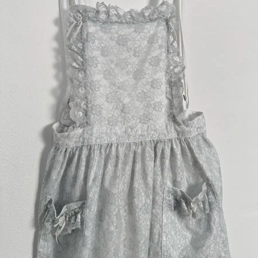 Vintage Gothic Floral Lace Pinafore