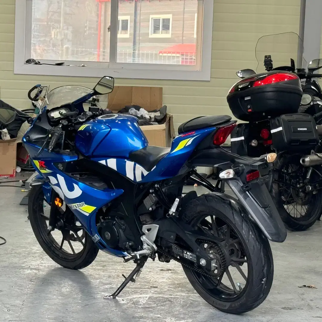 GSXR 19년식 19000KM 요시무라머플러 컨디션 상급 차량판매합니다