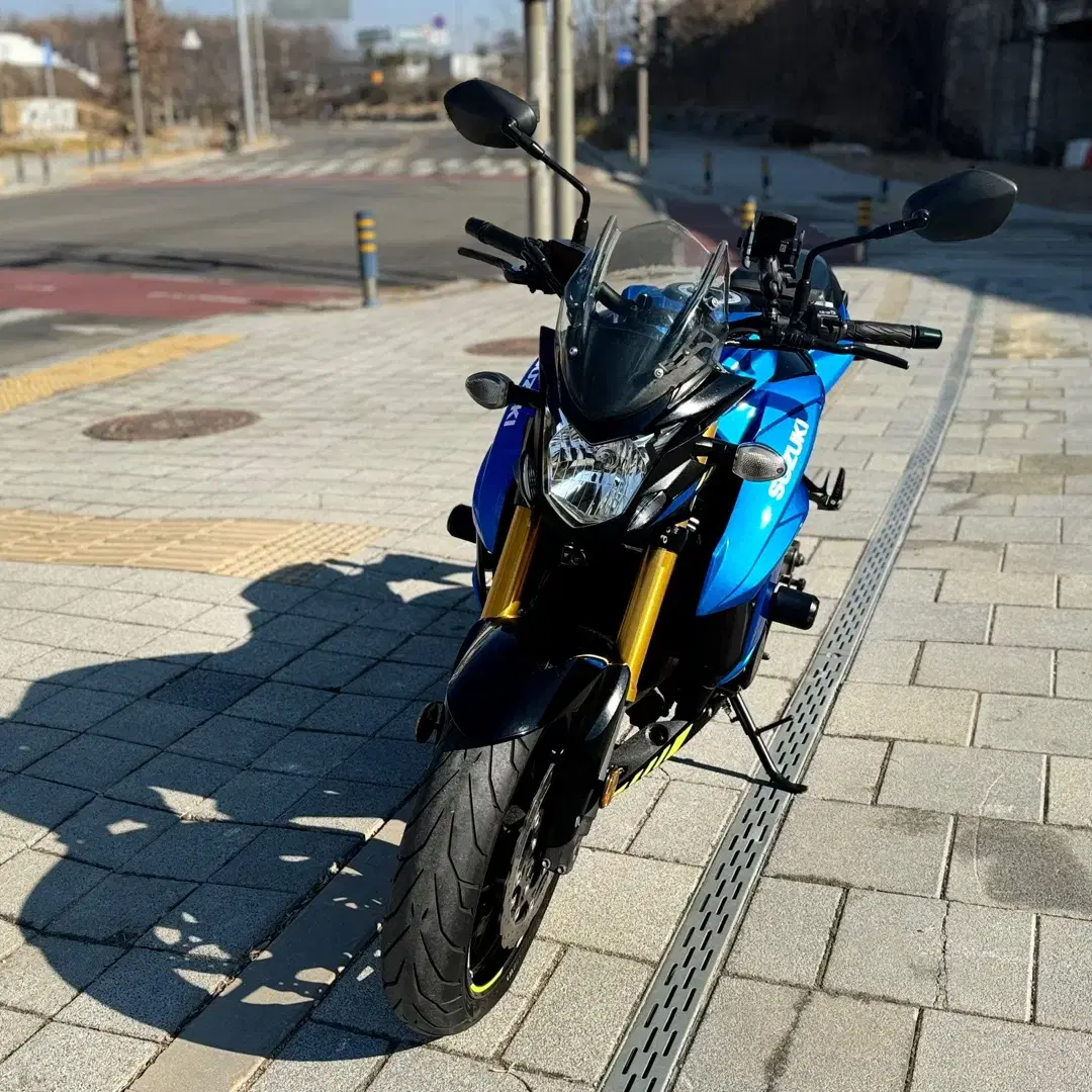 모토갤러리 스즈키 gsx s750 2021년식 판매 합니다.