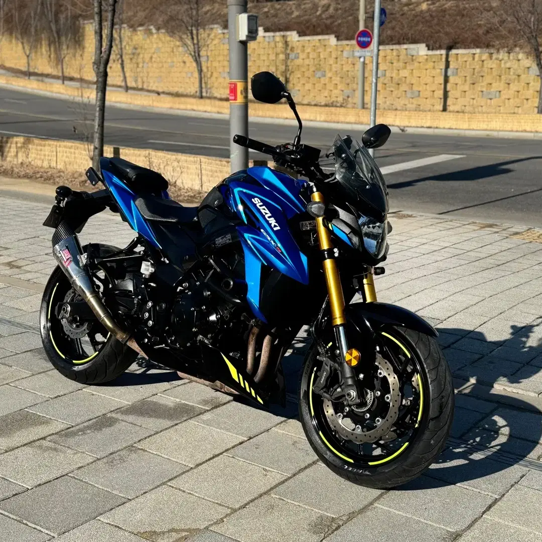 모토갤러리 스즈키 gsx s750 2021년식 판매 합니다.