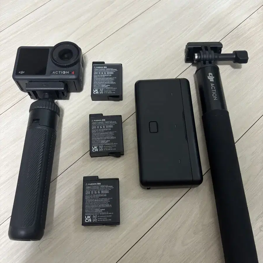 DJI Osmo action4 액션4 풀박 판매(두번사용)