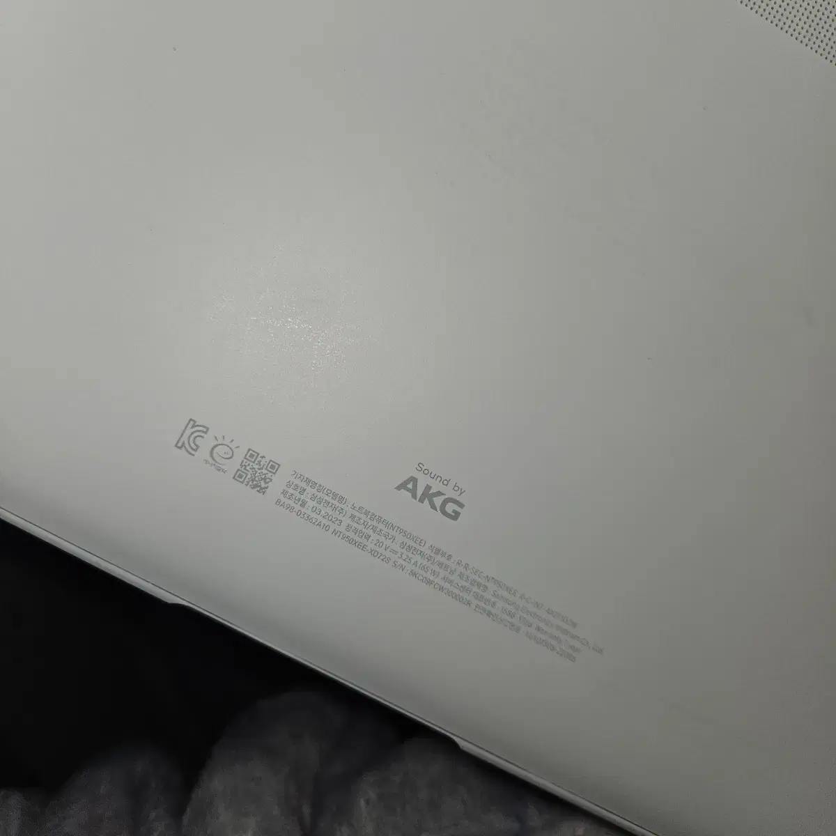 삼성 갤럭시북 프로 2 NT950XEE -XD72S 노트북 1테라