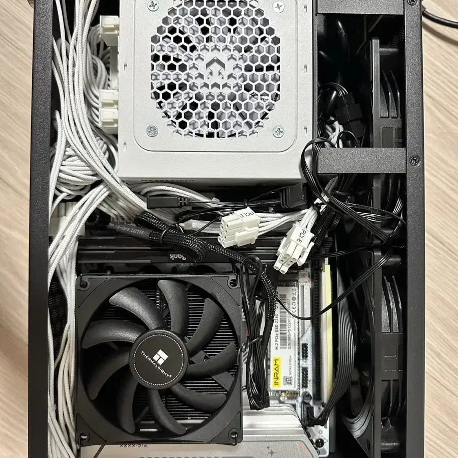 9600x rx6800xt 게이밍 컴퓨터 itx 미니 컴퓨터