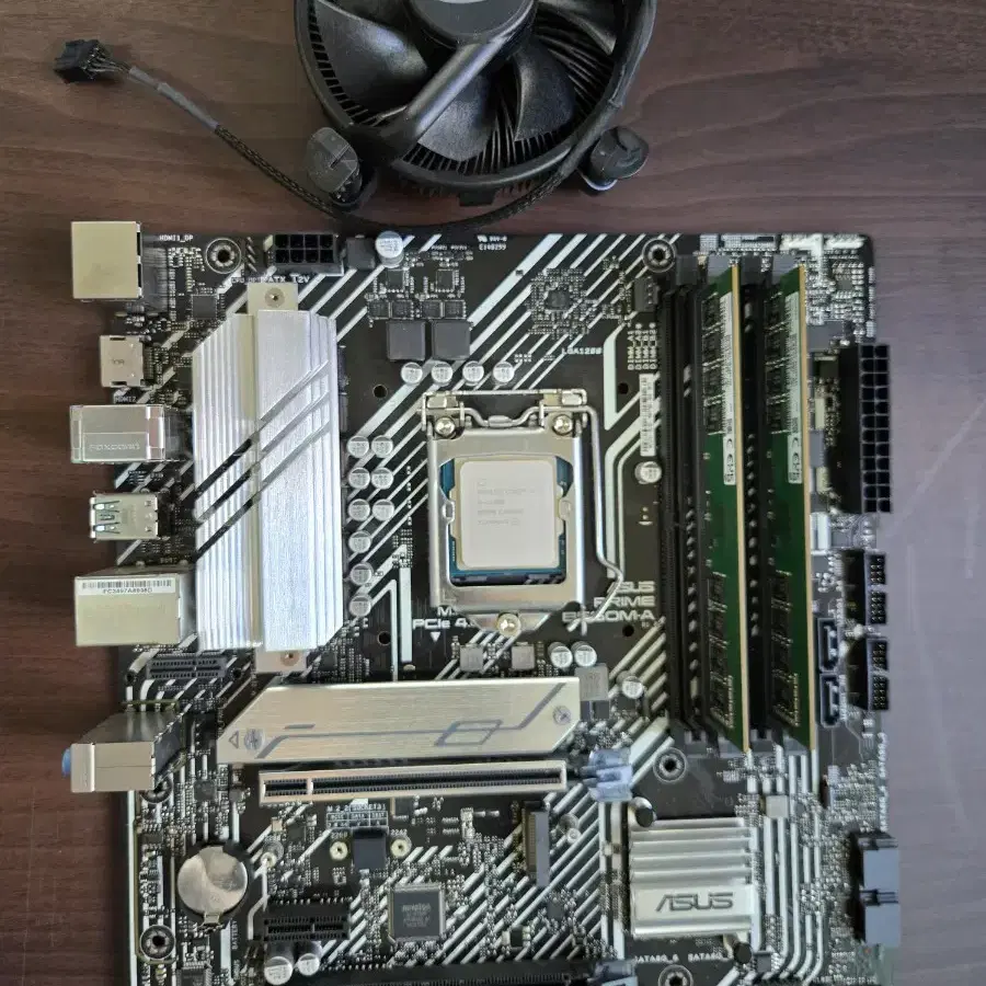 cpu i5 11세대, 램 ddr4 8gb, board B560 팝니다