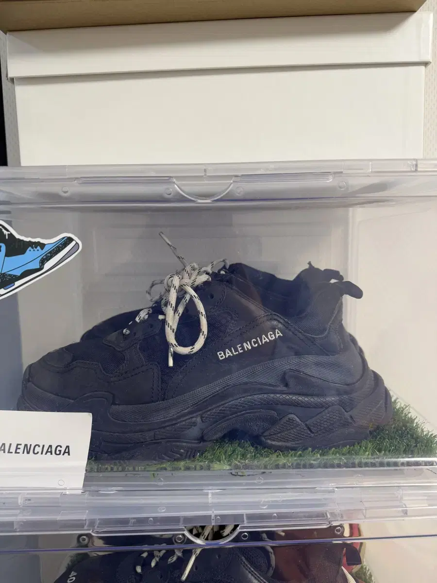 Balenciaga Triple S Dirty Black