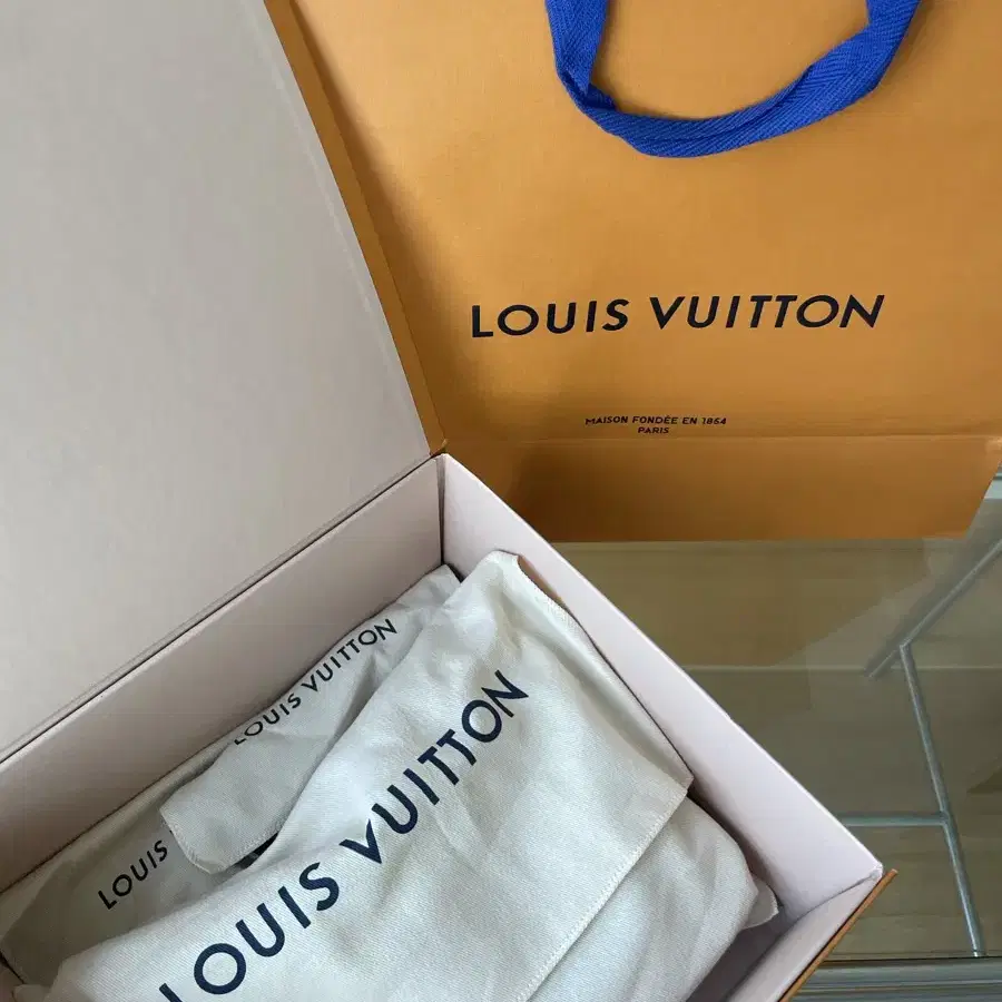 [LOUIS VUITTON] 루이비통 정품 새제품 트위니