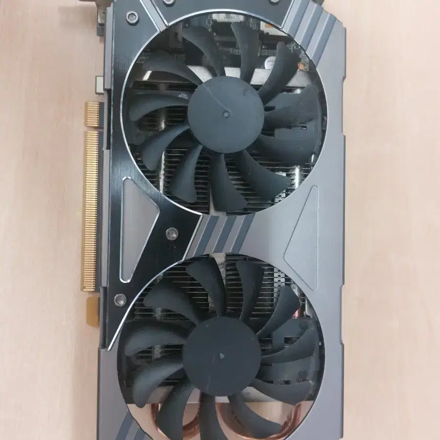 조택 gtx960 2g 그래픽카드 상태 좋아요!