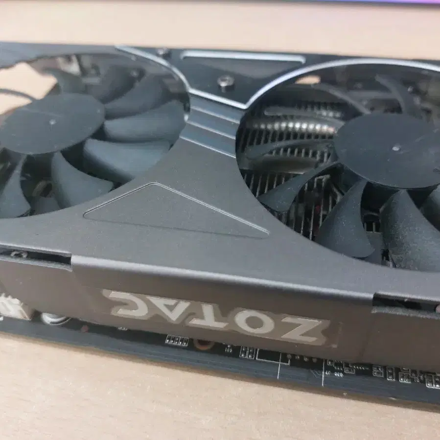 조택 gtx960 2g 그래픽카드 상태 좋아요!