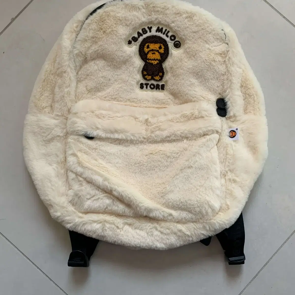 BAPE 베이프 WHITE FUR BAG 흰색 모피 가방