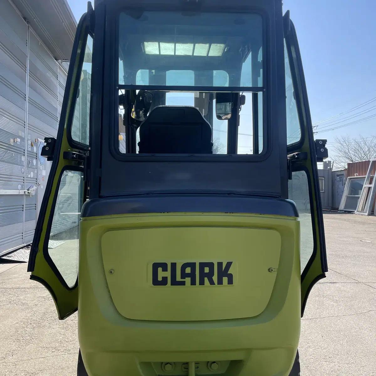 CLARK 2.5톤 좌식 전동지게차 3단 5500MM S/S 옵션 탑재