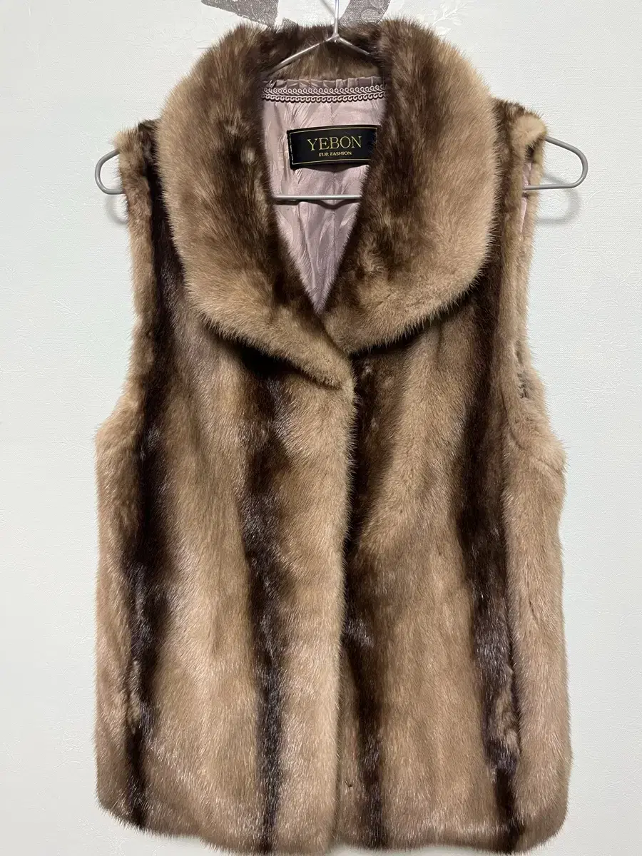 Saga Fur Saga Mink Mink Vest Zest