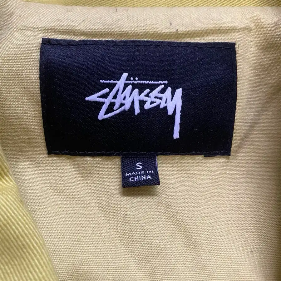 스투시 stussy 2016년 자켓 팝니다.