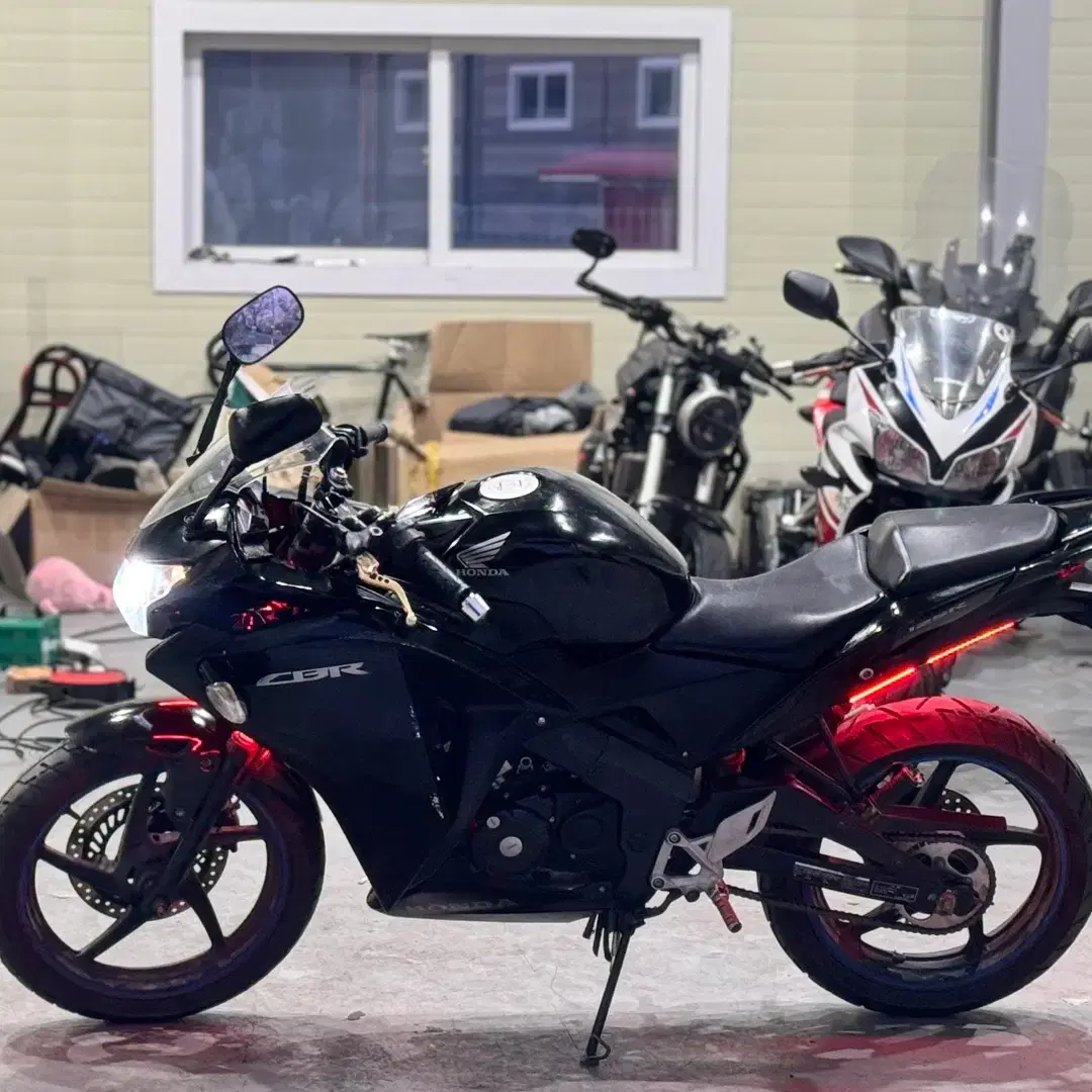 CBR 14년식 2만KM SC머플러 블랙색상 차량 판매합니다