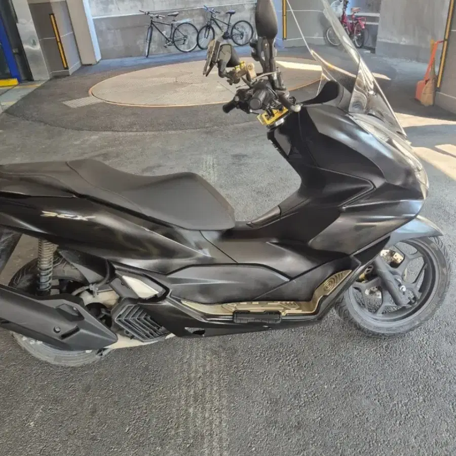 22년식 PCX125 ABS