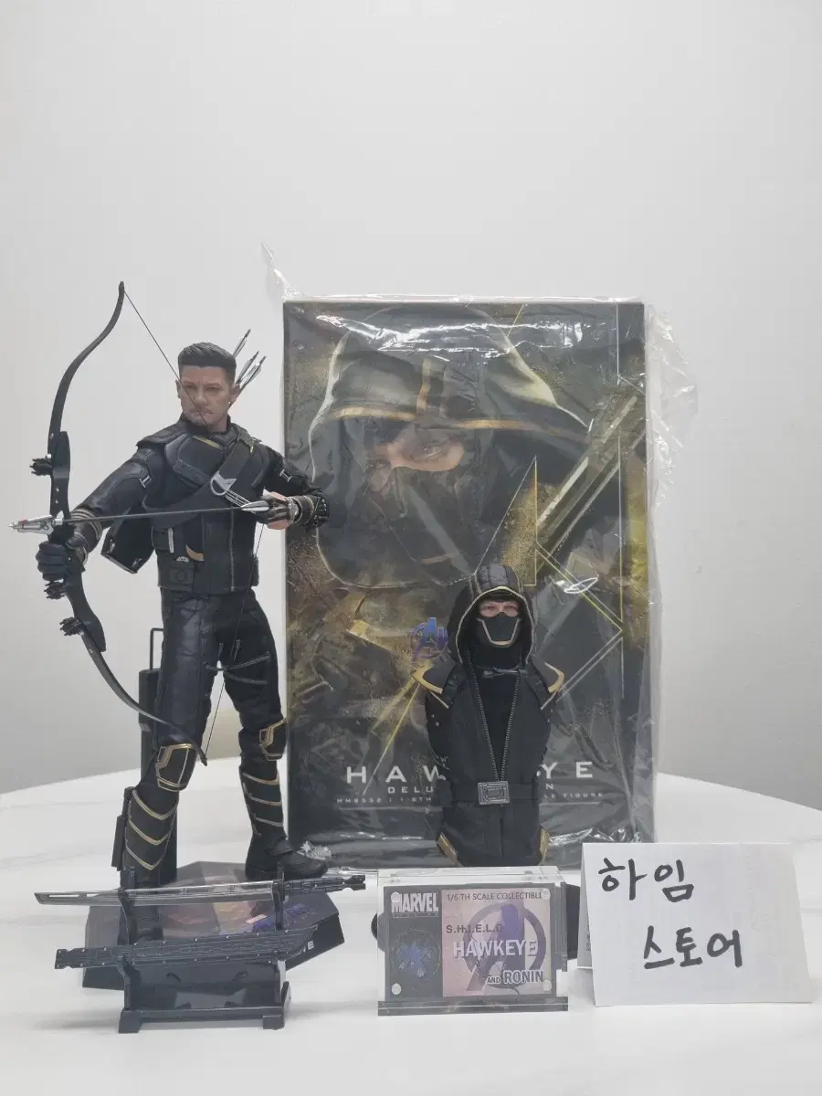 Hot Toys 1/6 Endgame Hawkeye Deluxe Version MMS532 12-inch Figure