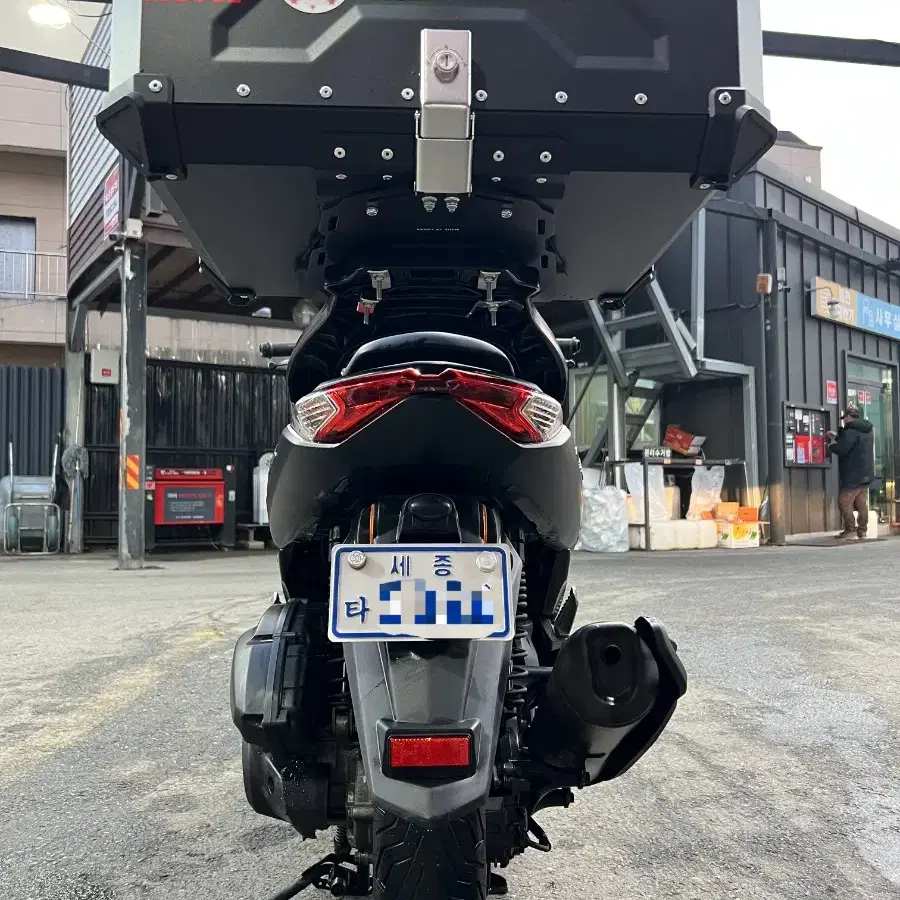 Nmax125 22년식 판매합니다