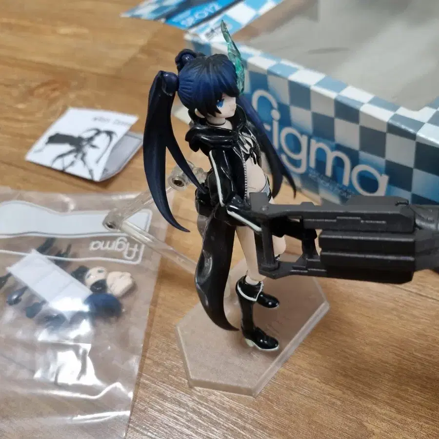 BLACK ROCK SHOOTER 블랙록슈터 피그마 피규어