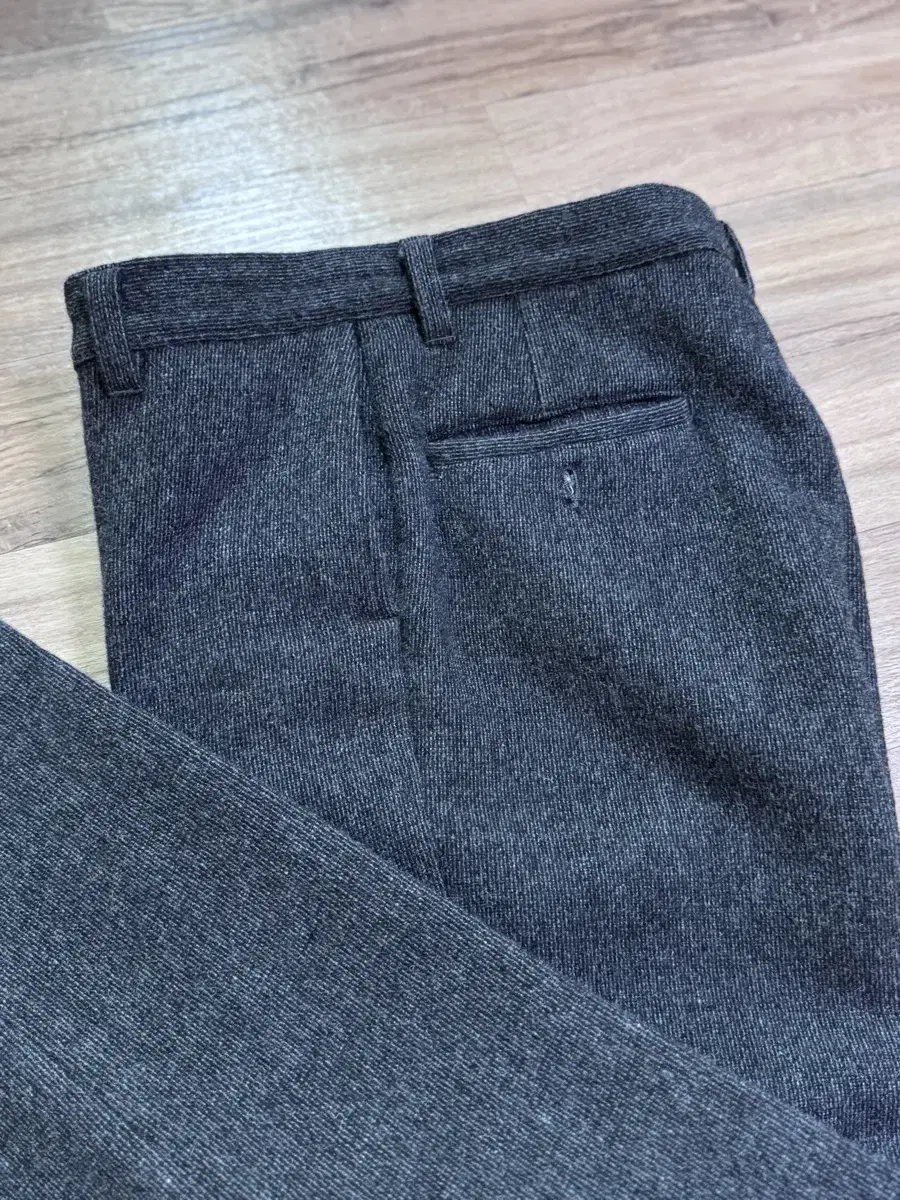 엣라코 울팬츠 신상 34사이즈 새상품 403 wool trousers