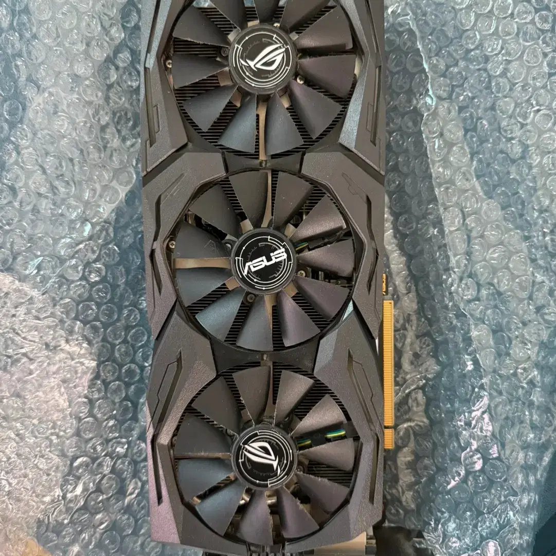 ASUS ROG STRIX 1080TI (아수스 로그 스트릭스)