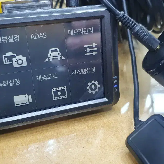 파인뷰 X700 블랙박스