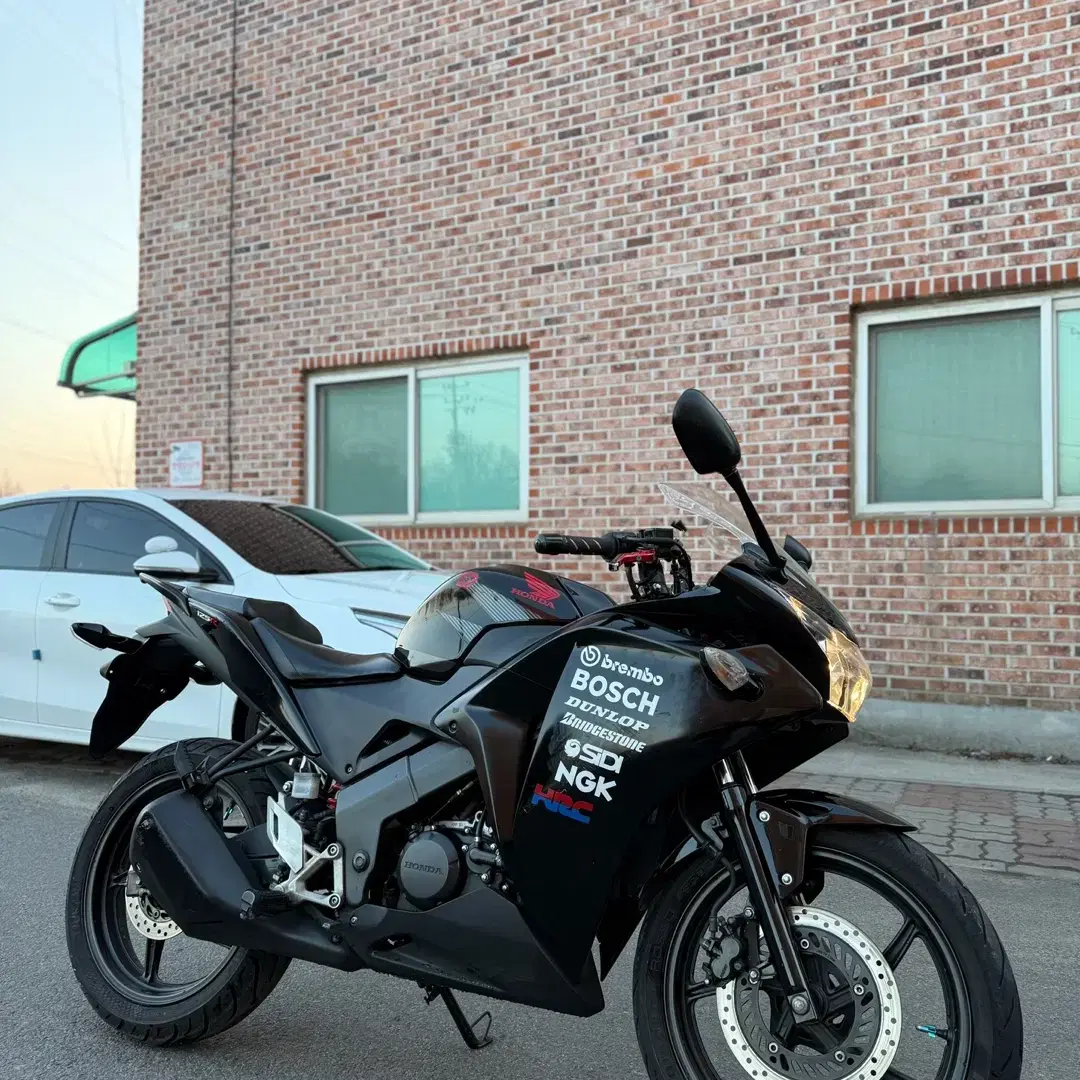 [점검완료]혼다 CBR125R 16년식 3만KM 블랙 이쁜바이크 팝니다!