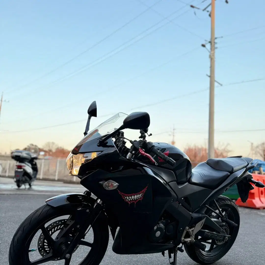 [점검완료]혼다 CBR125R 16년식 3만KM 블랙 이쁜바이크 팝니다!