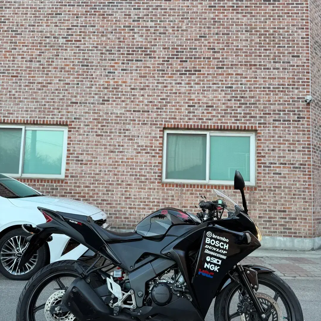 [점검완료]혼다 CBR125R 16년식 3만KM 블랙 이쁜바이크 팝니다!