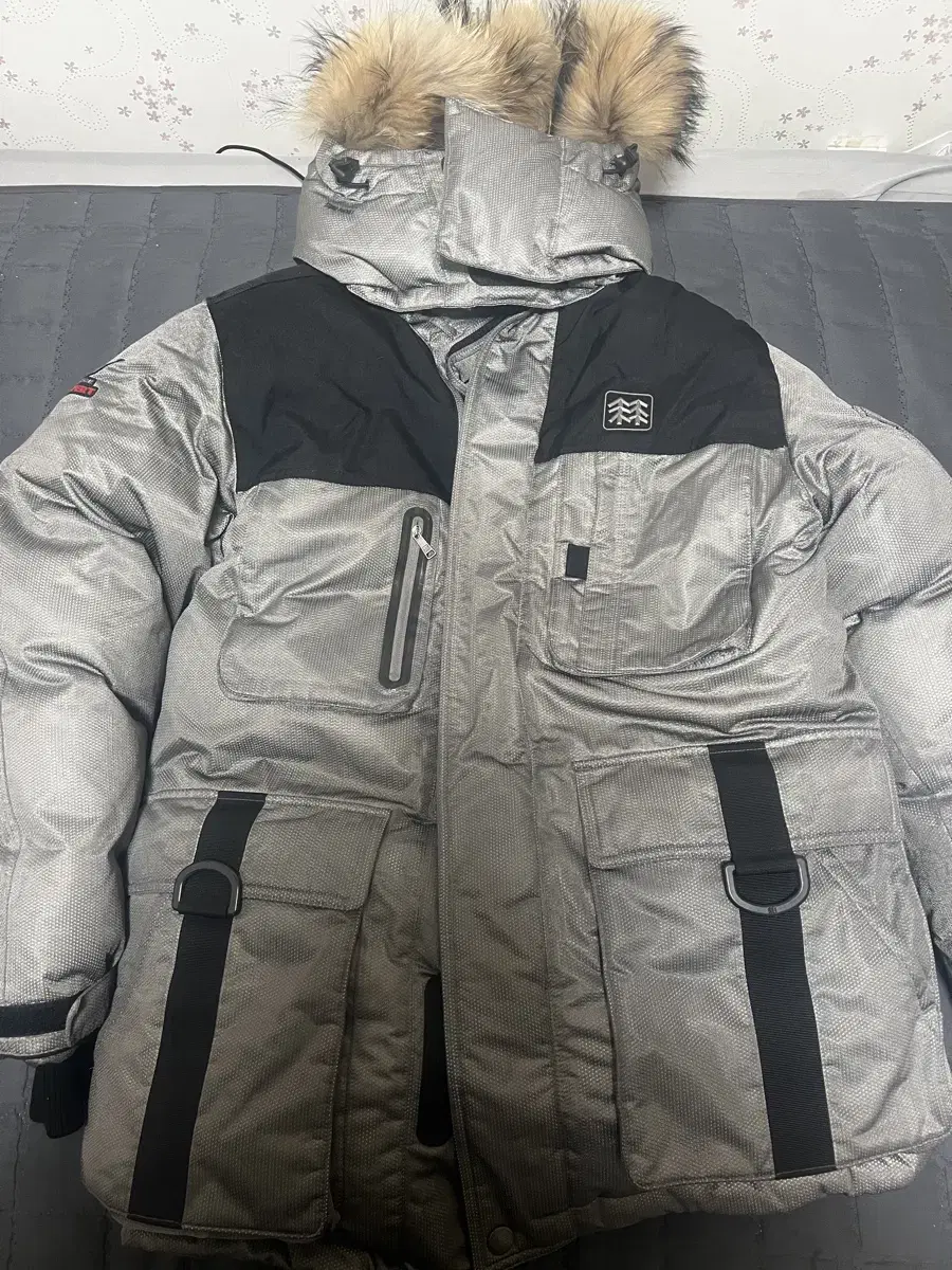 Kolon Antartica Titanium 100 Size limited edition 900
