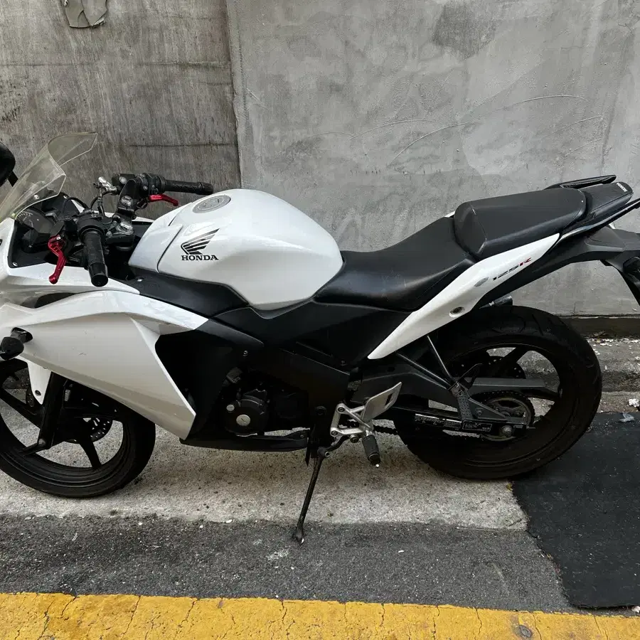 CBR125 11년식