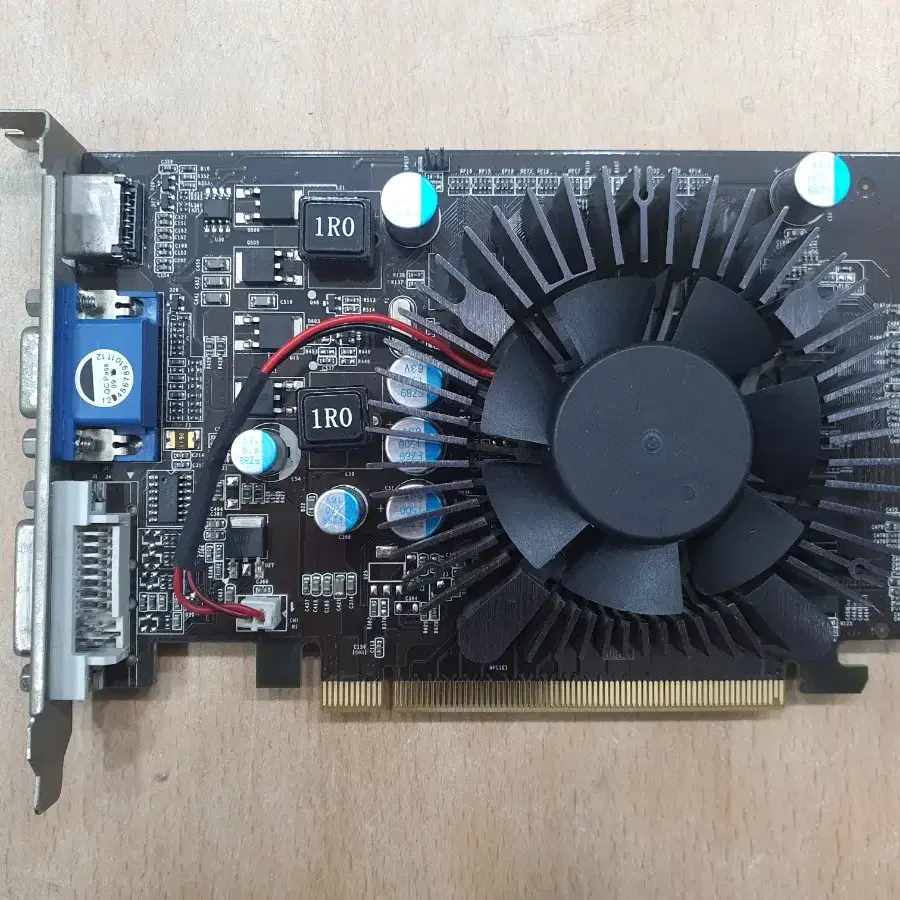 지포스 9500GT 512MB 그래픽카드